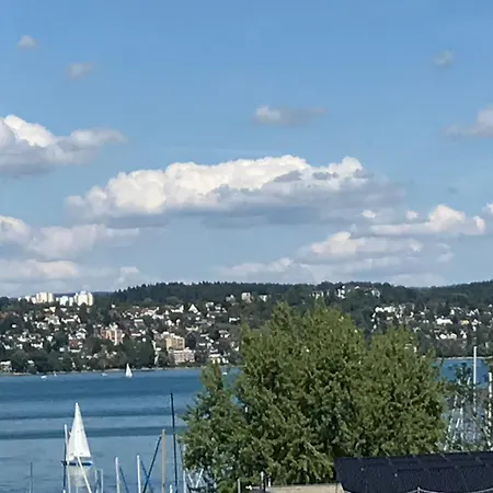 Sea Apartment On Constance Lake アパート *